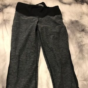 New Balance crop workout pants